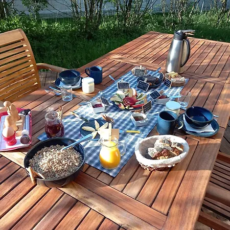 Valreley, Et Table D'hotes Eco-friendly Avec Bain Nordique Au Sud Du Massif Du Jura Bed & Breakfast Champagne-en-Valromey